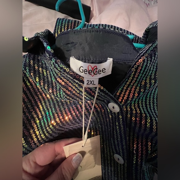 Sequin Fringe Button Up - Picture 4 of 9